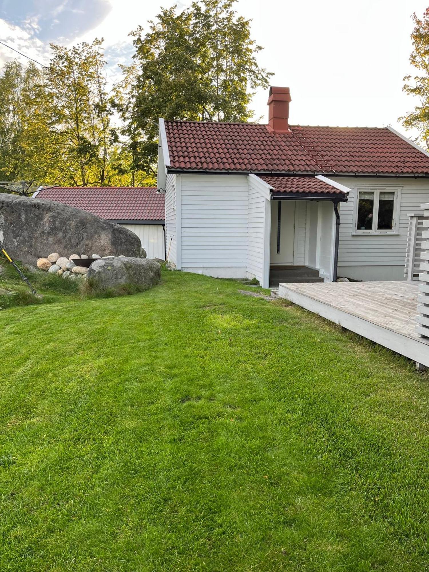 Cozy Cottage Close To Idyllic Archipelago With Additional Building If Booked For More Than 2 People Eydehavn Exterior photo